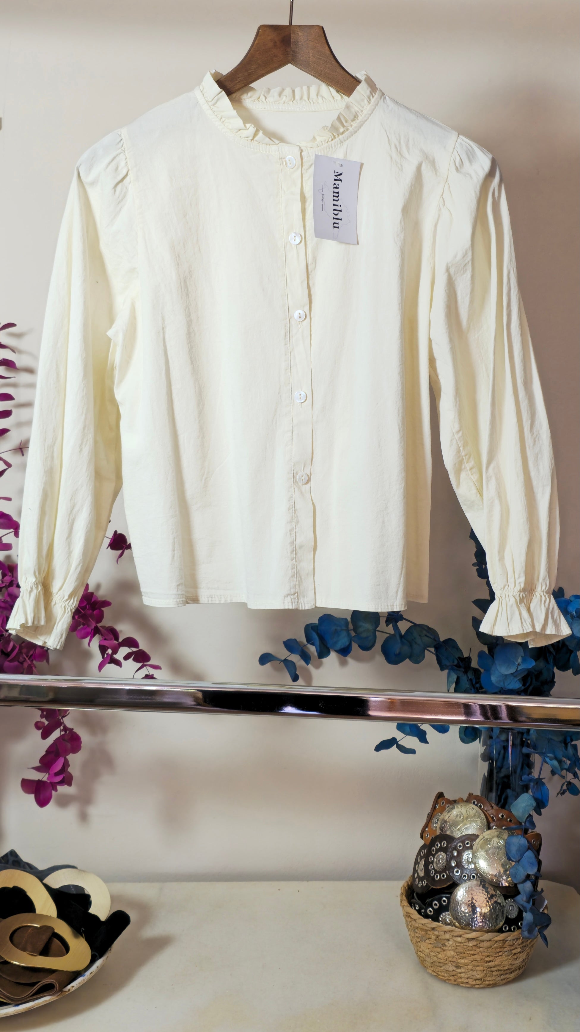 Blusa Crema Cuello Mao